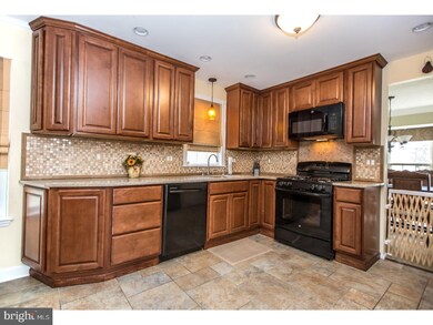 430 Lorne Ct, Williamstown, NJ 08094 - photo 3