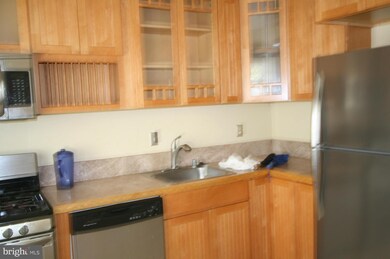 331 Division Ave NE, Washington, DC 20019 - photo 3