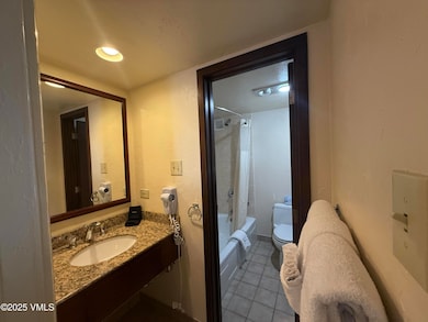1212 primary bath