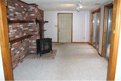 12 Paxton Rd, Spencer, MA 01562 - photo 5