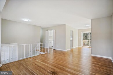 9410 Warren St, Silver Spring, MD 20910 - photo 5