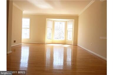 3112 Sutherland Hill Ct, Fairfax, VA 22031 - photo 4