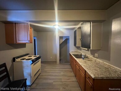 9940 Vaughan St, Detroit, MI 48228 - photo 5