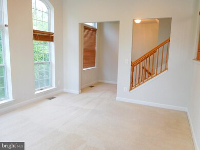12145 Open View Ln, Upper Marlboro, MD 20774 - photo 5