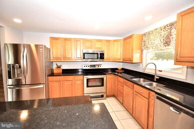 144 Independence Dr, Morrisville, PA 19067 - photo 7