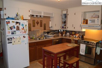 834 Little Laurel Rd, Boone, NC 28607 - photo 7