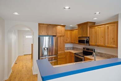 61500 Aaron Way, Bend, OR 97702 - photo 5