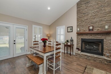 612 Cherry St, Oxford, NC 27565 - photo 5