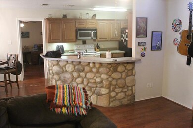 513 N Avenue B, Springtown, TX 76082 - photo 7