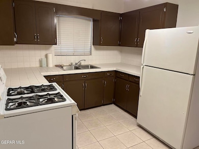 3728 Fillmore A, 5