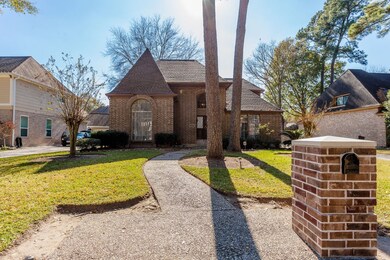 3811 Trappers Forest Dr, Houston, TX 77088 - photo 4