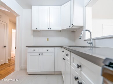 11 Sheephill Rd, Riverside, CT 06878 - photo 4