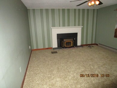 6 Raymond St, Dudley, MA 01571 - photo 4