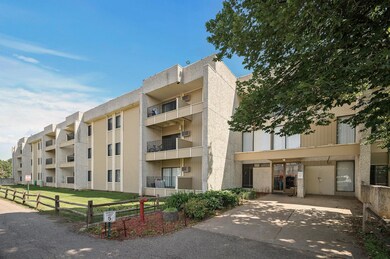Front Entrance to Lobby
