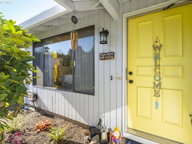 4640 SW Stoddard Dr, Beaverton, OR 97007 - photo 2