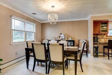 007_Dining Room