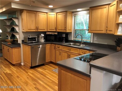 102 Mcfadden Dr, Wilton, CT 06897 - photo 7