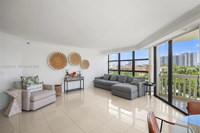 1000 W Island Blvd unit 504, Aventura, FL 33160 - photo 4