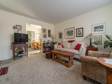 38 Parkwood St, Albany, NY 12208 - photo 6