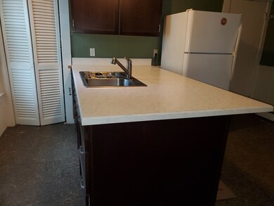 96 Fisher St unit 1, Franklin, MA 02038 - photo 2