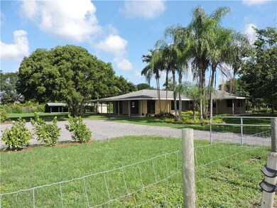 24430 SW 157 Ave, Miami, FL 33031 - photo 2