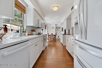 985 Park Forest Ln, Jacksonville, FL 32211 - photo 4