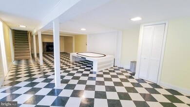 10993 Horseshoe Dr, Frederick, MD 21701 - photo 5