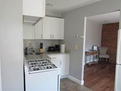 400 Hanover St unit 2B, Boston, MA 02113 - photo 2