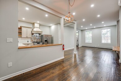 209 Maple St, Weehawken, NJ 07086 - photo 4