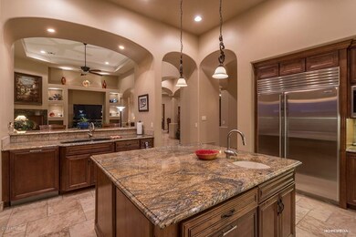 GOURMET KITCHEN