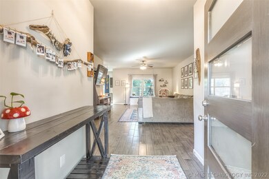 1101 W Gulfport St, Broken Arrow, OK 74011 - photo 2