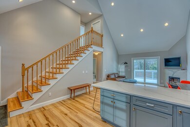 154 Guider Ln, Bethlehem, NH 03574 - photo 7