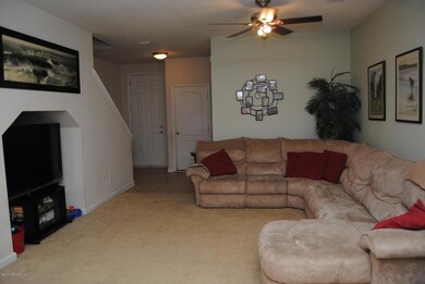 2378 Red Moon Dr, Jacksonville, FL 32216 - photo 3