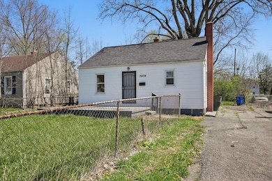 2-web-or-mls-2404-bancroft-st