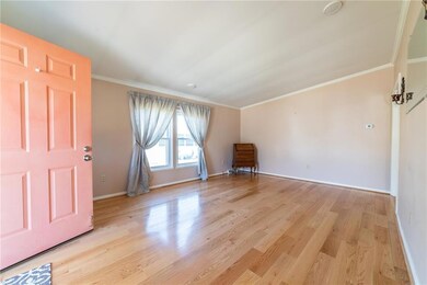 126 Little Pond Rd, Wakefield, RI 02879 - photo 3