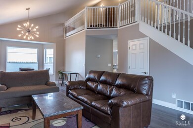 2707SnugHarborCir(10of27)
