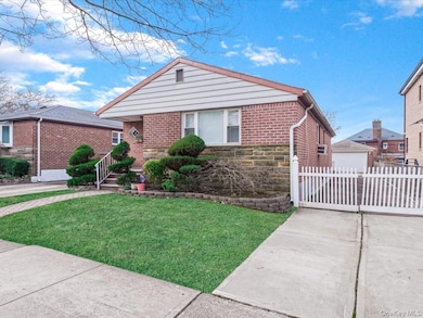 58-52 208th St, Flushing, NY 11364 - photo 2