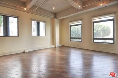 Eastern Columbia Lofts unit M8, Los Angeles, CA 90014 - photo 5