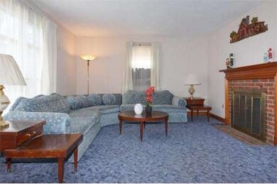 6 Sleepy Hollow Ln, Arlington, MA 02474 - photo 3