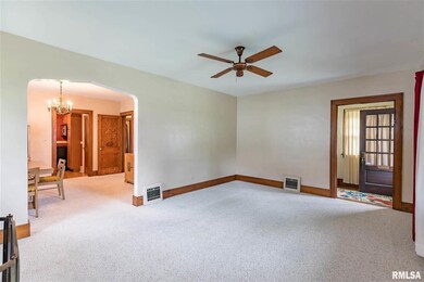 2008 Vine St, Davenport, IA 52804 - photo 4