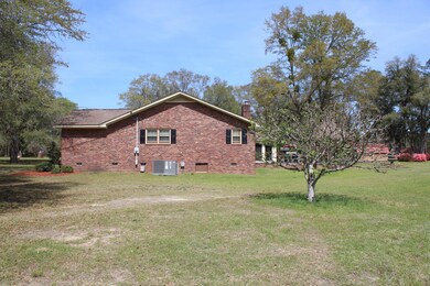 145 Raymond Rd, Orangeburg, SC 29118 - photo 5