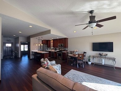 30 Stoneybrook Cir SW, Spencer, IA 51301 - photo 3