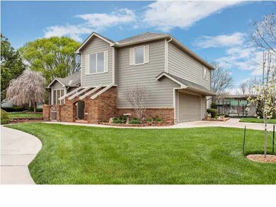 SIDE LOAD GARAGE, CORNER LOT