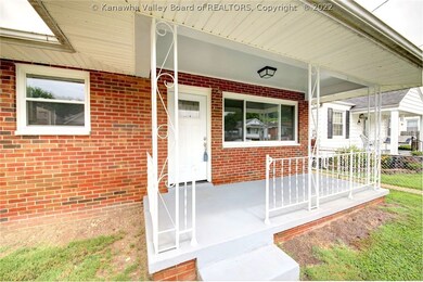 535 21st St, Dunbar, WV 25064 - photo 2