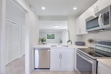 Welcome Home! Beautiful newly renovated kitchen!