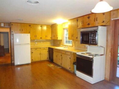 Kitchen. 5