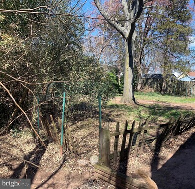 409 Patrick Ln, Herndon, VA 20170 - photo 5