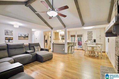 2316 Chandawood Dr, Pelham, AL 35124 - photo 5