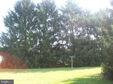 102 Laurel St, Moorefield, WV 26836 - photo 6