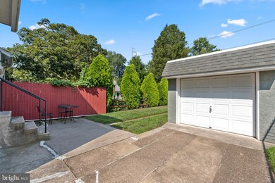 42 N Llanwellyn Ave, Glenolden, PA 19036 - photo 4